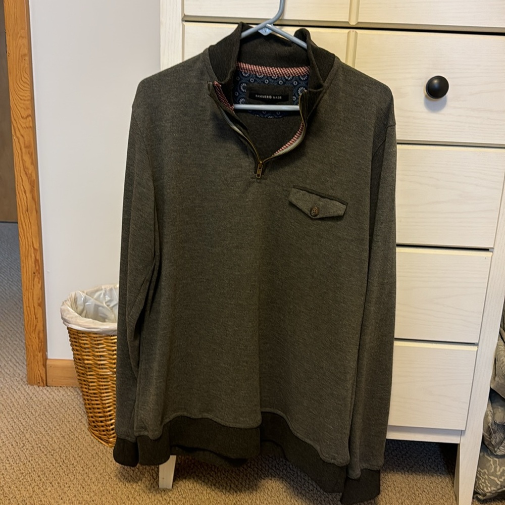 Hammermade 1/4 zip sweatshirt sweater.